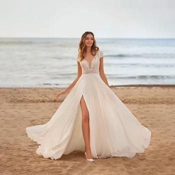 Елегантно бельо сватбена рокля с V-образно деколте и апликации, женствена рокля с цепка отстрани, сватбената рокля трапецовидна форма vestidos de новия