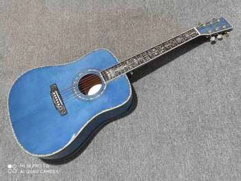 Изработена по поръчка акустична китара D-образна форма от масив смърч Grand задната страна на клен от фурнир син цвят