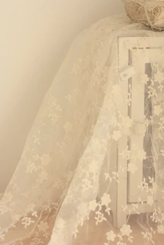 Безплатна доставка Марлевая Мрежа в памучна Бродерия Бяла лейси плат Завеса Ръчно изработени САМ Облекло, Аксесоари Ширина 120 см