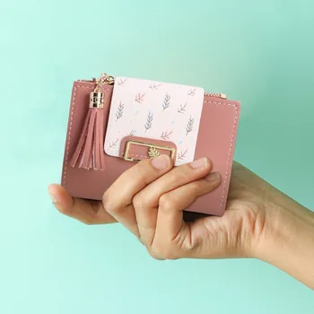 Модерна къса чанта-портфейл с пискюли за жени, клатчи от изкуствена кожа, сладък Корейски картодържатели, женски сгъваеми портмонета за монети.